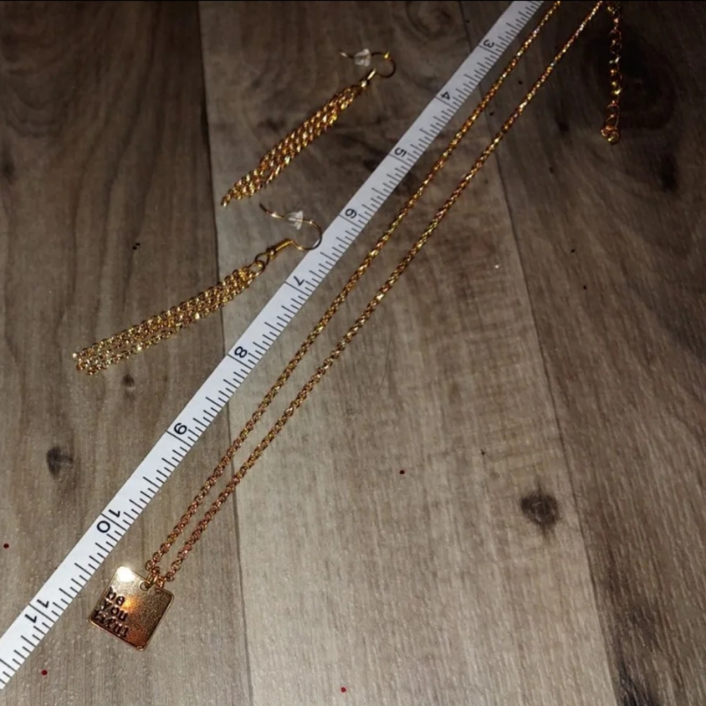 Beautiful You Accessory Set - Picture 4 of 4